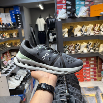 ON Runing Cloud Füme Siyah