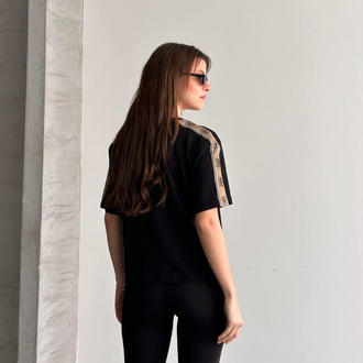 Şerit detay tshirt