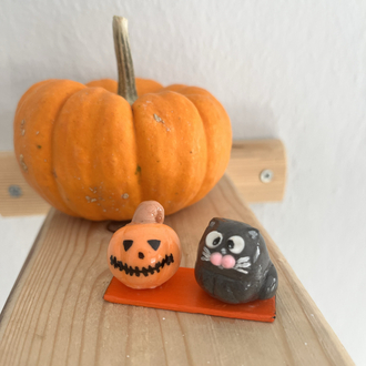Halloween Desk Friend 