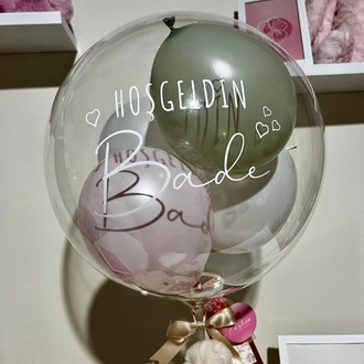 Kişiselleştirilmiş Krem Tavşan ve Çiçek Kutusu Balon Konsep