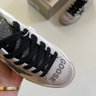 Golden goose