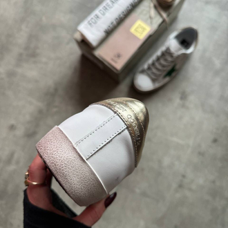 Golden goose