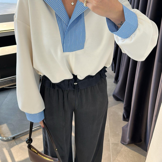 Ekru-Mavi Yakası Ve Bilekleri Çizgili Taş Baskılı Alttan Büzgü Detaylı SweatShirt