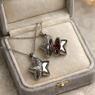 Love Locked Star Kolye