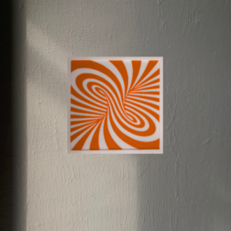 Modern Geometrik Kırmızı Beyaz Spiral Desenli Duvar Süsü - Dekoratif Tablo 19cm x 19cm