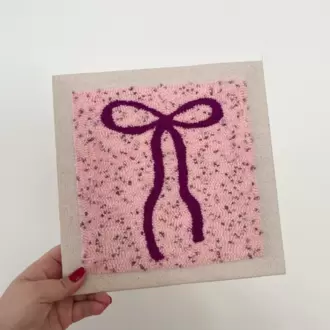 Punch Nakış İşlemeli, MDF Kapama, Kurdele Fiyonk Desenli Duvar Panosu, 25x25