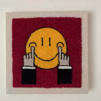 Punch Nakış İşlemeli, MDF Kapama, Gülen Surat Desenli Duvar Panosu, 25x25
