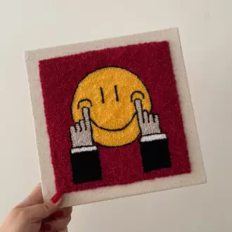 Punch Nakış İşlemeli, MDF Kapama, Gülen Surat Desenli Duvar Panosu, 25x25