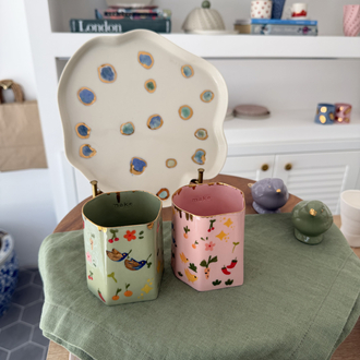 Porcelain cup / pembe
