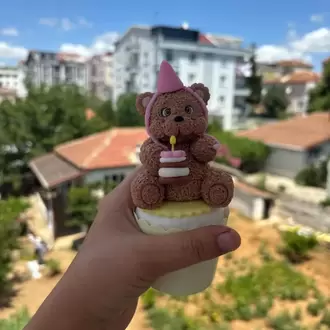 Mum Üfleyen Ayıcık Şeker Hamuru Figürü El Yapımı Pasta Süsü