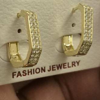 Zirkon Detay Gold Küpe 