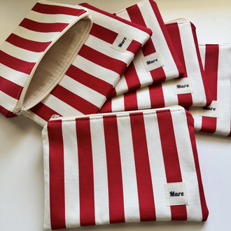 Kırmızı çizgiler clutch/organizer