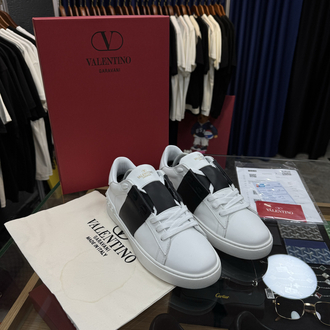 Valentino Garavani Open Premium Sneakers