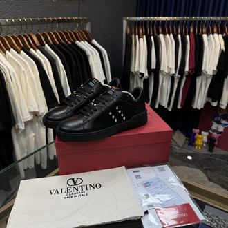 Valentino Garavani Premium Sneakers