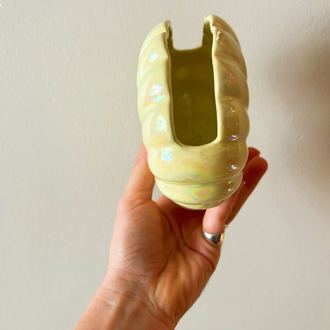 80’s Iridescent Yellow Seashell Brush Holder 