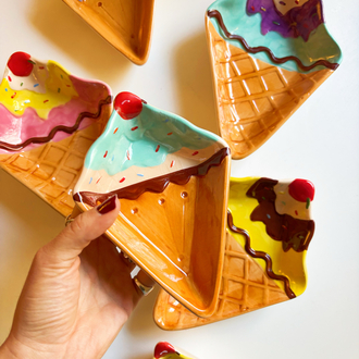 Ceramic Cupcake Plates (16 cm)