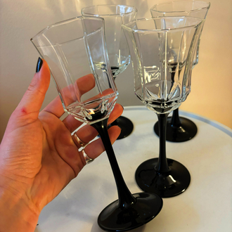 French Octagon Wine Glasses with Black Stem 