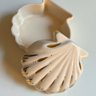 80’s Ceramic Seashell Jewelry Box