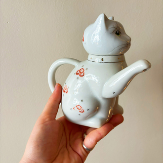 Far Eastern Porcelain Kitty Teapot 