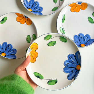 Ceramic Plates with Flower Design 