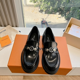 Louis Vuitton Loafer
