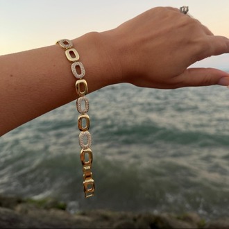 Gold Oval Halka Geçişli Taşlı Bileklik