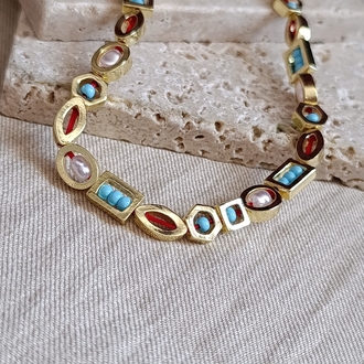 Doğal Taşlı Gold Detaylı Kolye