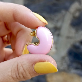 Pembe Bombeli Küpe
