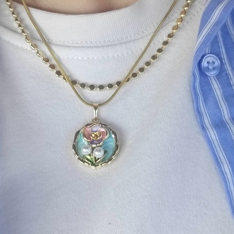 Pembe Çiçekli Turkuaz Mineli Çelik Kolye