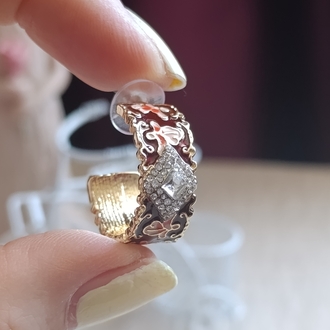 Taş Detaylı Bordo Mineli Halka Küpe