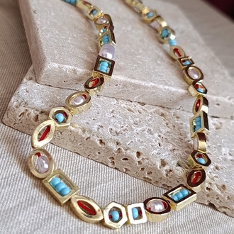 Doğal Taşlı Gold Detaylı Kolye