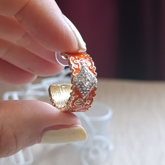 Taş Detaylı Turuncu Mineli Halka Küpe