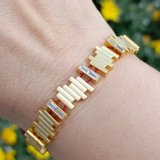 Mat Gold Zigzag Taş Detaylı Bordo İpli Asansörlü Bileklik