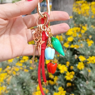 Biber Detaylı Kırmızı Charm