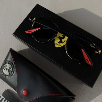 Ray-Ban Ferrari Gold çerçeve 
