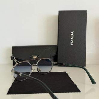 Prada P2897