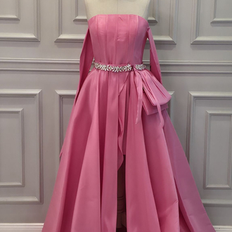 PEMBE TAŞLI KEMER DETAY GECE ELBİSESİ