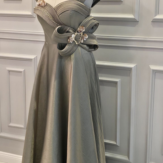 MOR SPOSA ÇİÇEK DETAYLI GECE ELBİSESİ