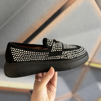 Prada taşlı babet
