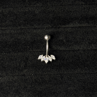 Göbek piercing
