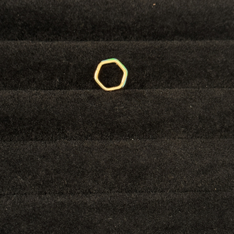 Opal titanyum piercing