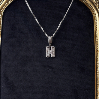 H harf kolye