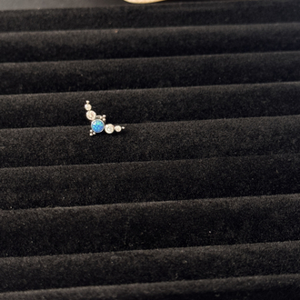 Opal titanyum piercing