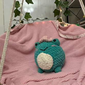 Pembe Şapkalı Kurbağa Amigurumi