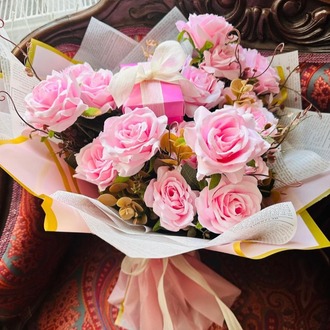 Pembe Masal Gül Buketi (Takı Hediye Kutulu)