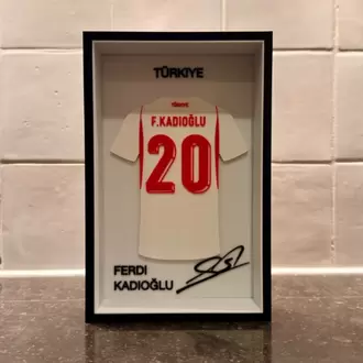 Ferdi Kadıoğlu Forma Çerçevesi