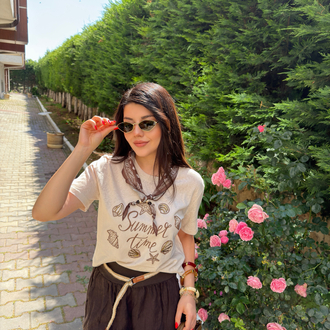 Fularlı tasarım Tshirt