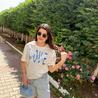 Çiçek baskılı tshirt beyaz
