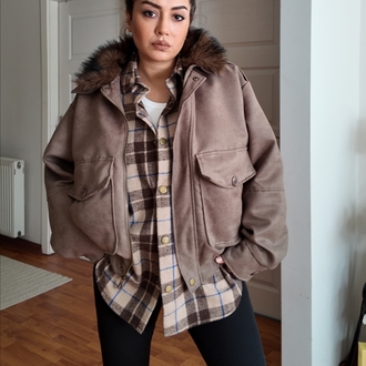 Nubuk Cepli Yakası Kürklü Oversize Bomber Bej ceket