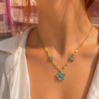 Blue Petal Kolye